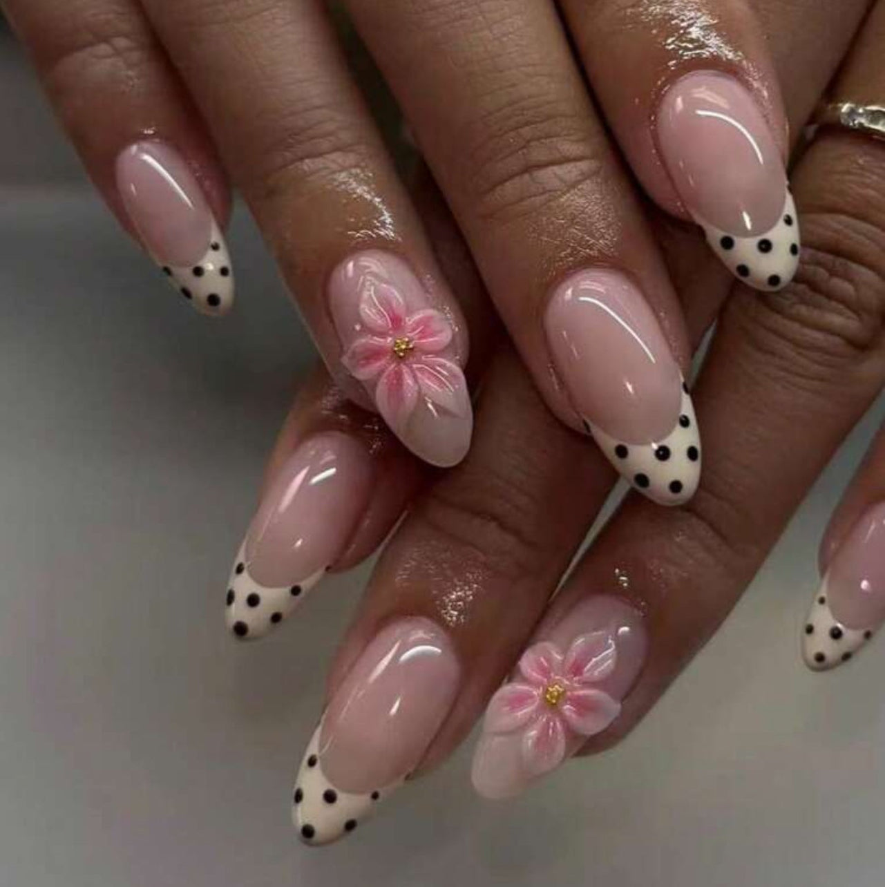 Floral polka dot nails