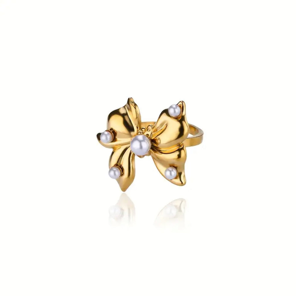 Pearl bow ring
